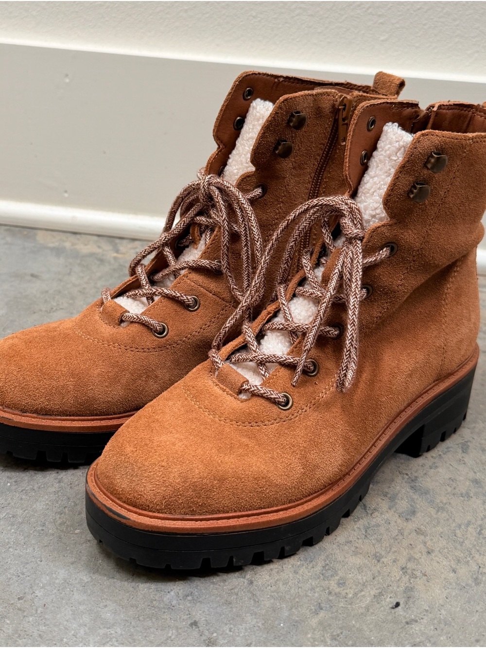 Marc Fisher LTD Brown Suede Shearling Lace Up Lug Sole Boots Women’s 6M
